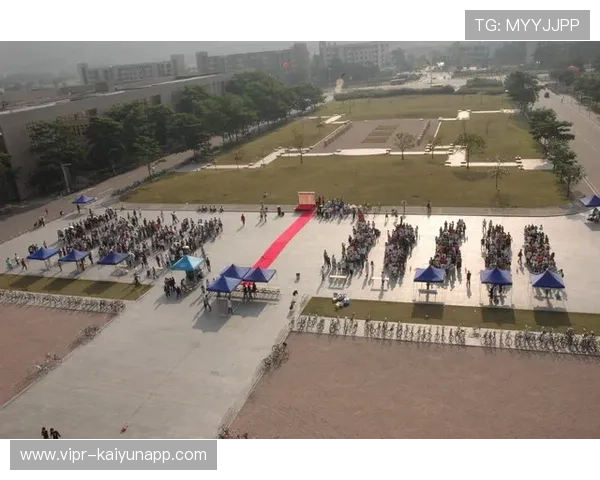 “东部新区定向赛场:徒步越野与智慧导航的结合” “东部新区定向赛场:徒步越野与智慧导航的结合”